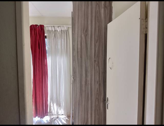 1 BEDROOM SECTIONAL TITLE FOR SALE IN COMET